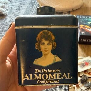 Antique Deco Flapper 1920s Vanity Tin